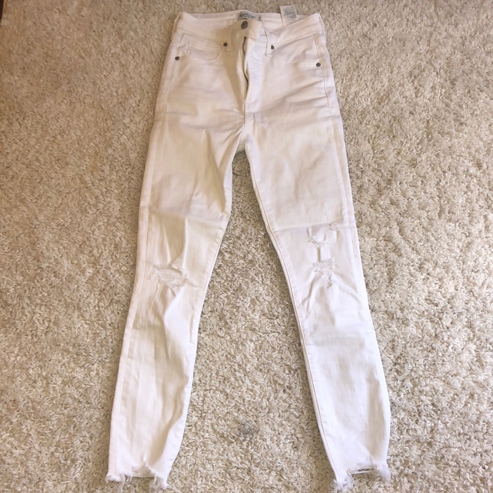 Abercrombie & Fitch High-Waisted White Jeans